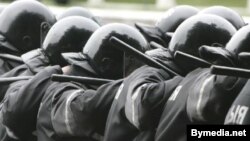 Belarus -- Special riot police troops in training in Minsk, Sep2008 